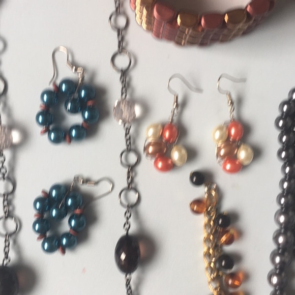 đź’ĄBOGOđź’Ą Lot of Costume Jewelry Preloved - Picture 4 of 13